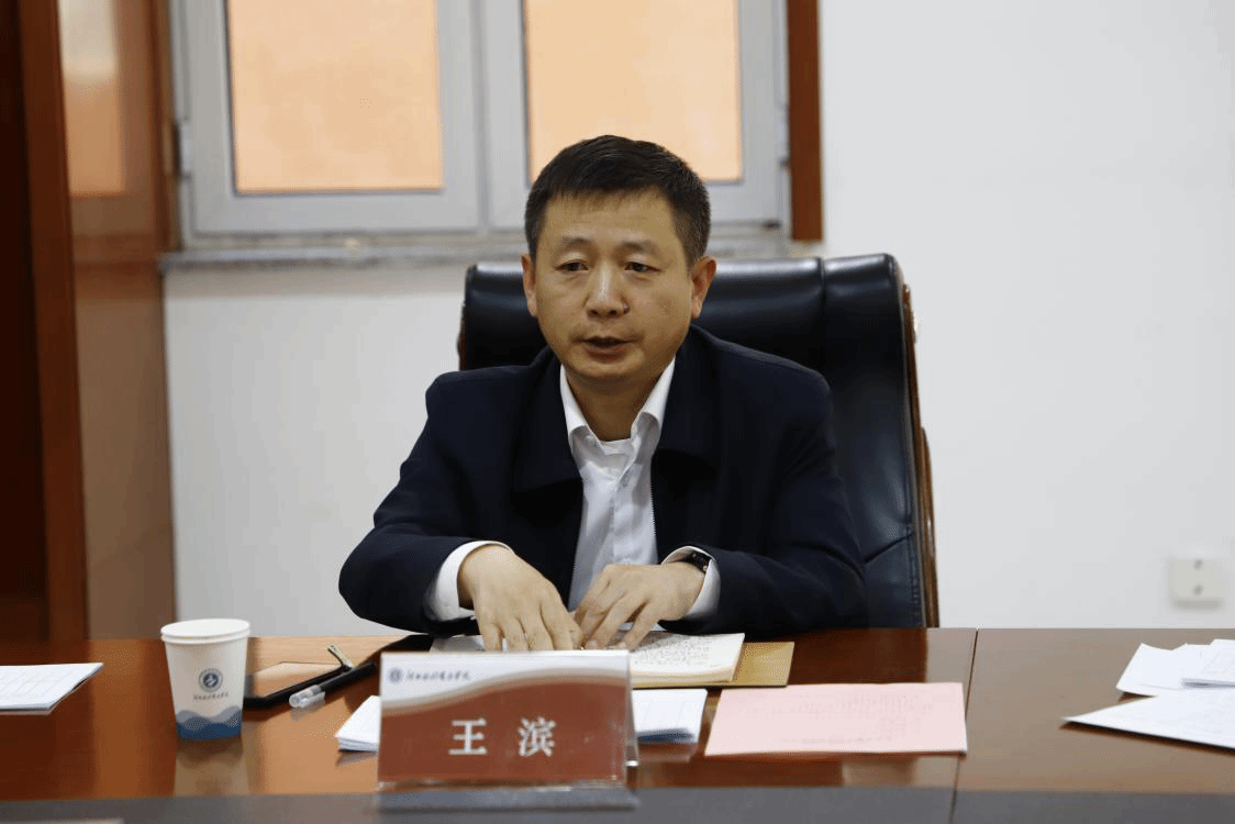 我校召开专业设置研讨会