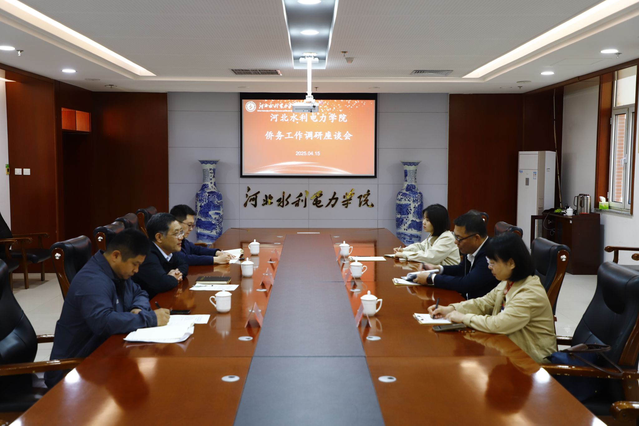 沧州市侨联主席元革一行到我校调研座谈